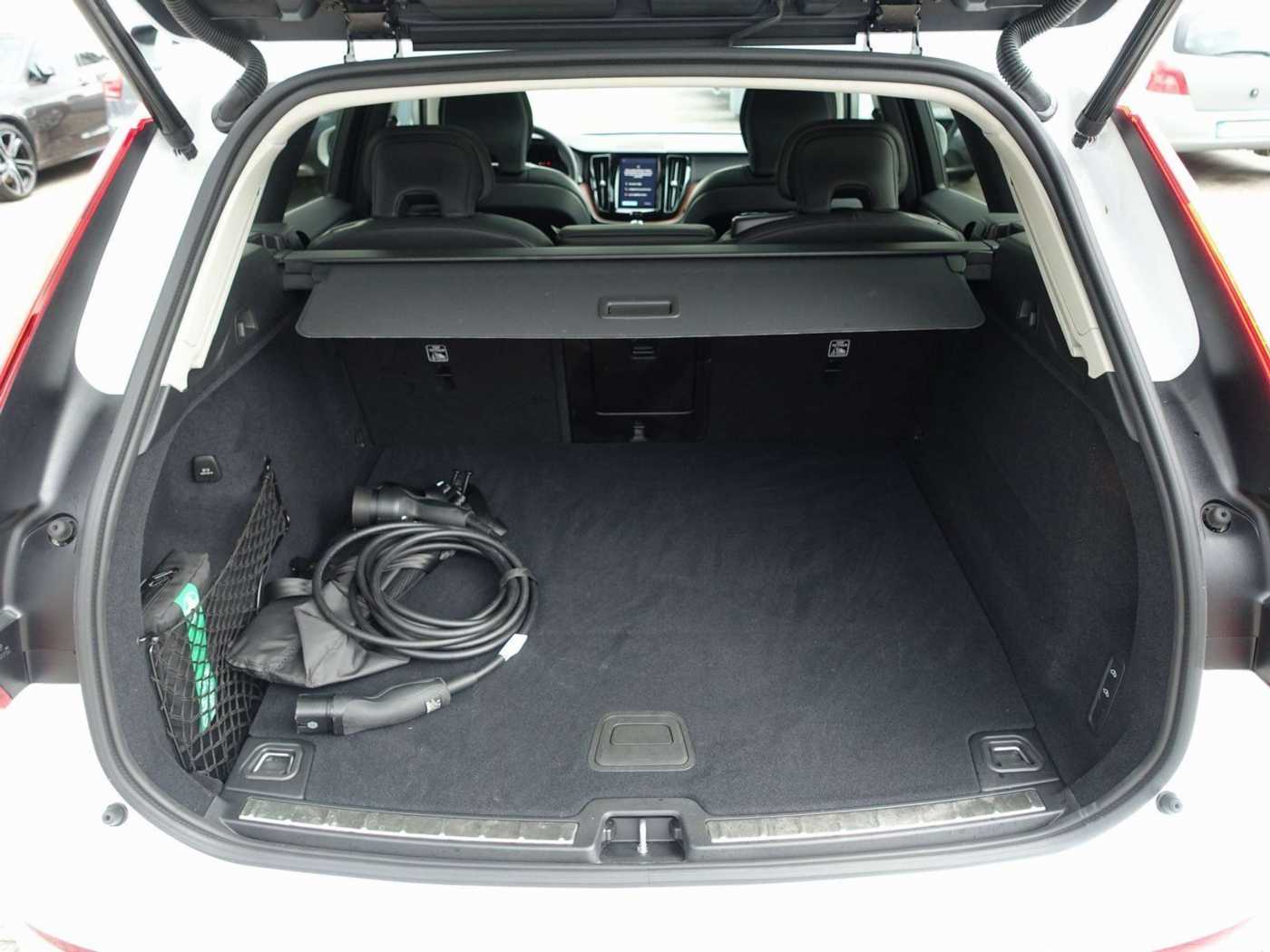 Volvo  Recharge Plus T8 AWD/Pano/H&K/FourC/360°