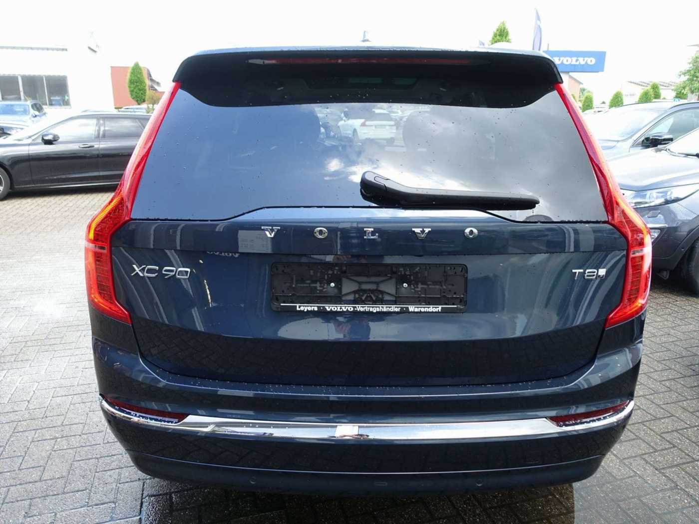Volvo  Ultra T8 AWD/B&W/Pano/FourC/AHK/360°/BLIS