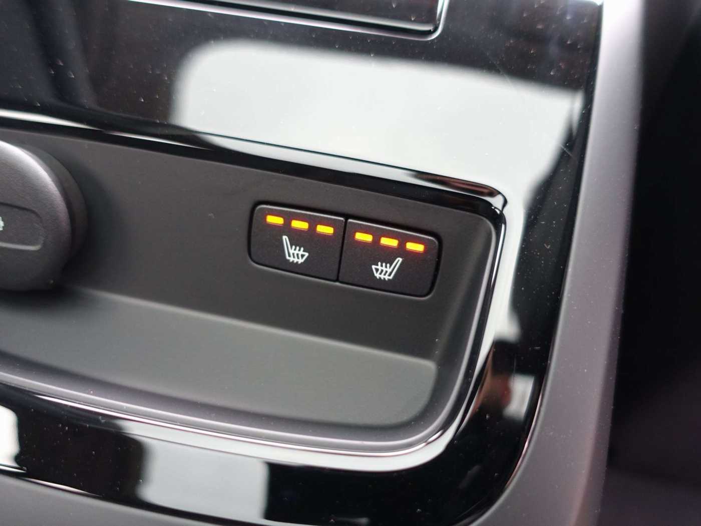 Volvo  Plus T6 AWD/H&K/AHK/BLIS/360°/Memory/Pano