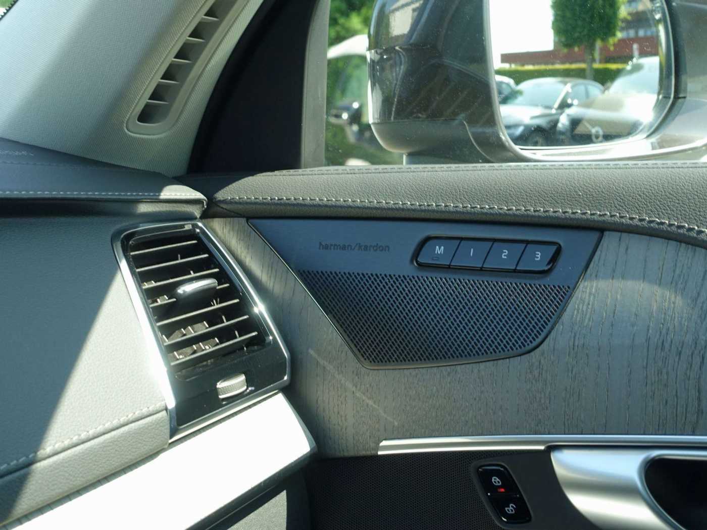 Volvo  Recharge Plus T8 AWD/FourC/360°Cam/Pano.