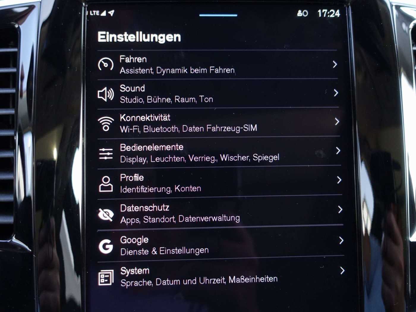 Volvo  Recharge Ultimate T8 AWD/360°Cam/Massage