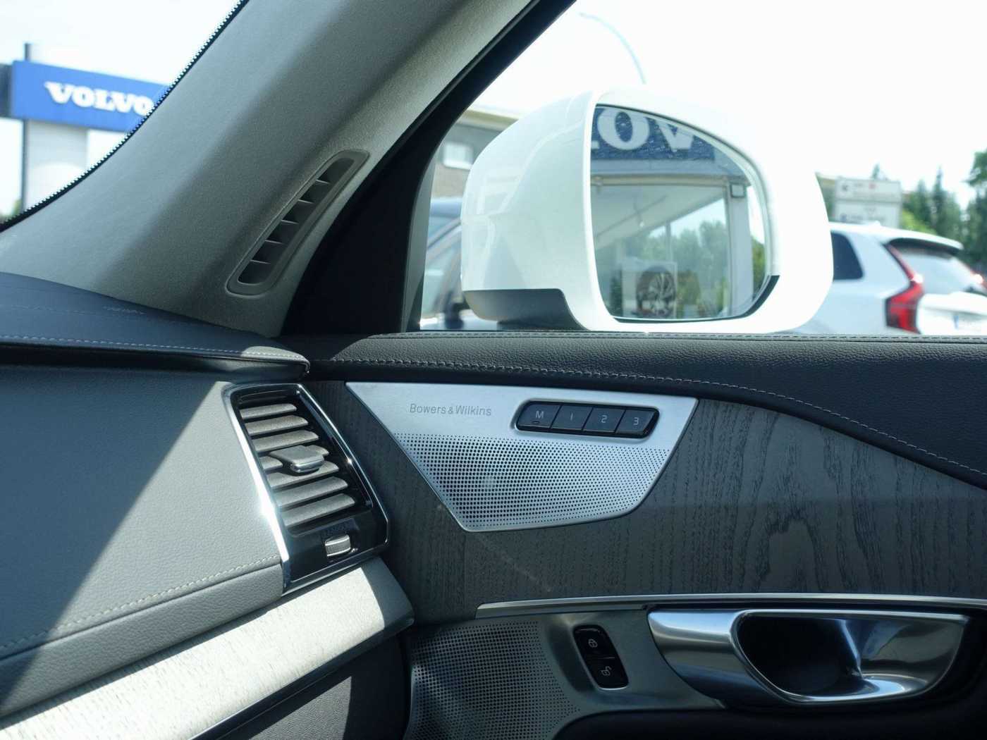 Volvo  Recharge Ultimate T8 AWD/360°/Pano/B&W/BLS