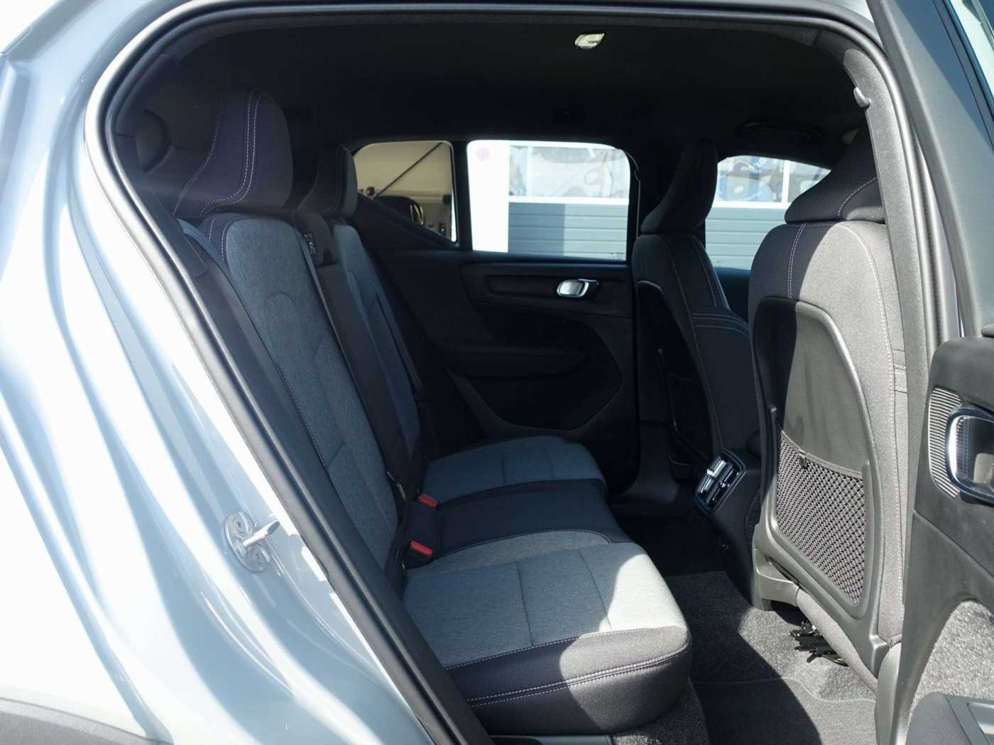 Volvo  Core B3 Mild-Hybrid BLIS/ACC/KAMERA/SHZ