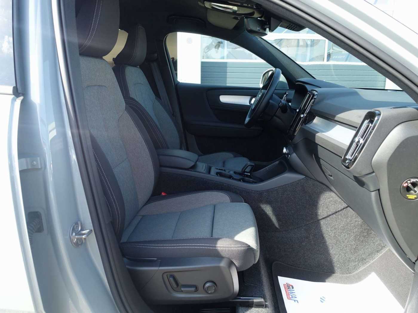 Volvo  Core B3 Mild-Hybrid BLIS/ACC/KAMERA/SHZ
