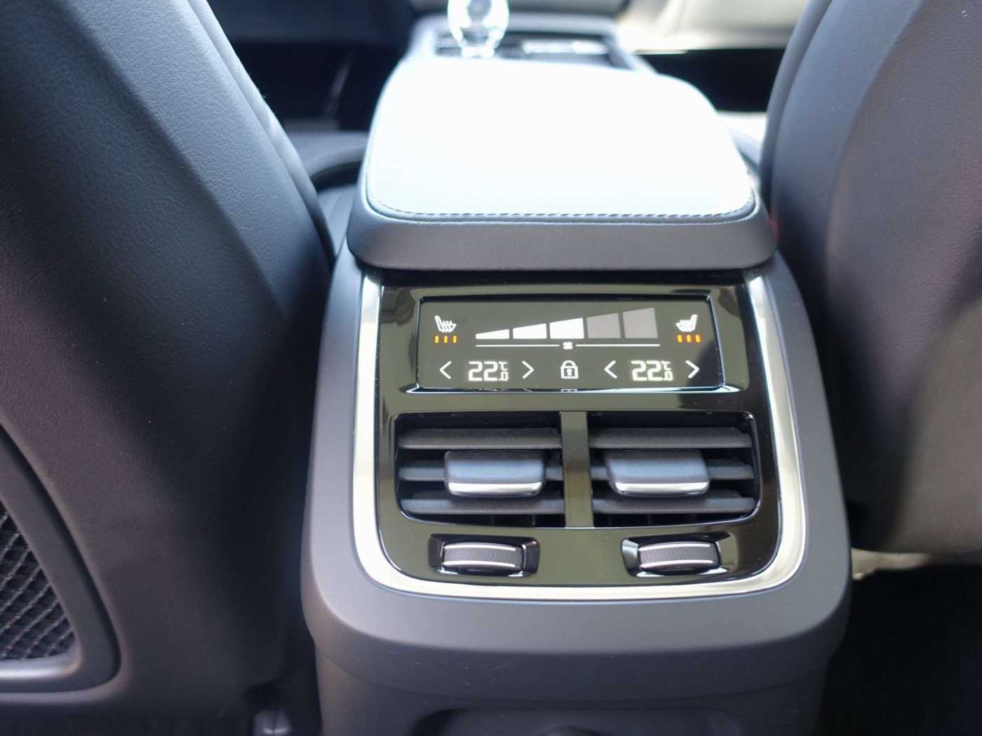 Volvo  Recharge Plus T8 AWD/FourC/360°Cam/Pano.