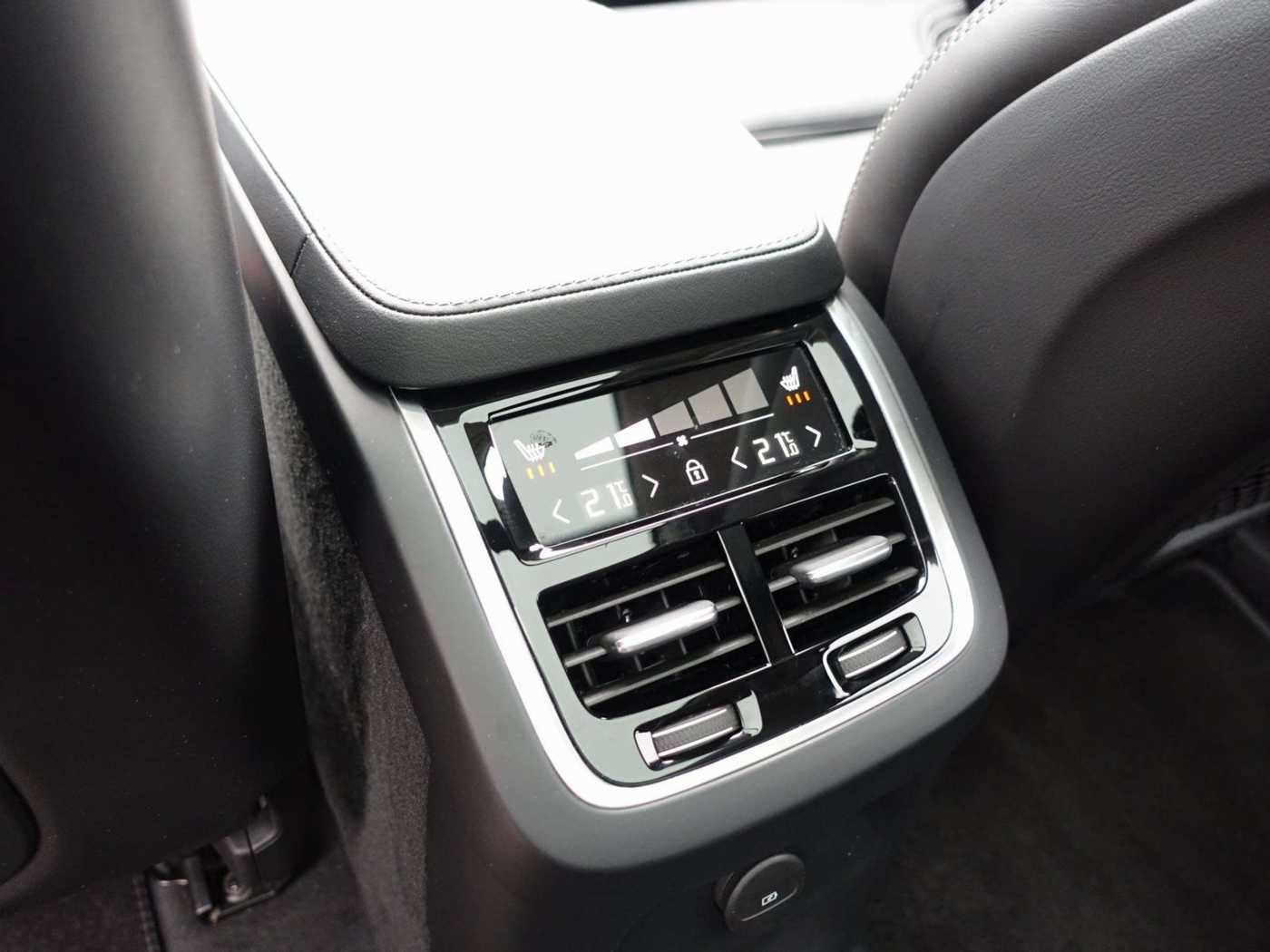 Volvo  Recharge Ultimate T8 AWD/Pano/360°/B&W/BLIS