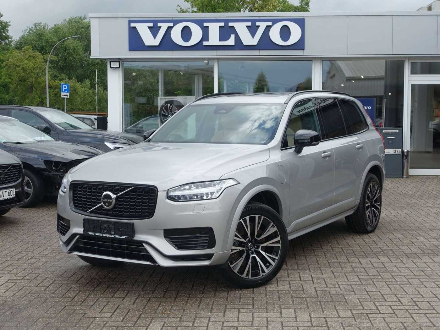 Volvo  Plus Dark T8 AWD /FourC/AHK/Pano/360°Cam