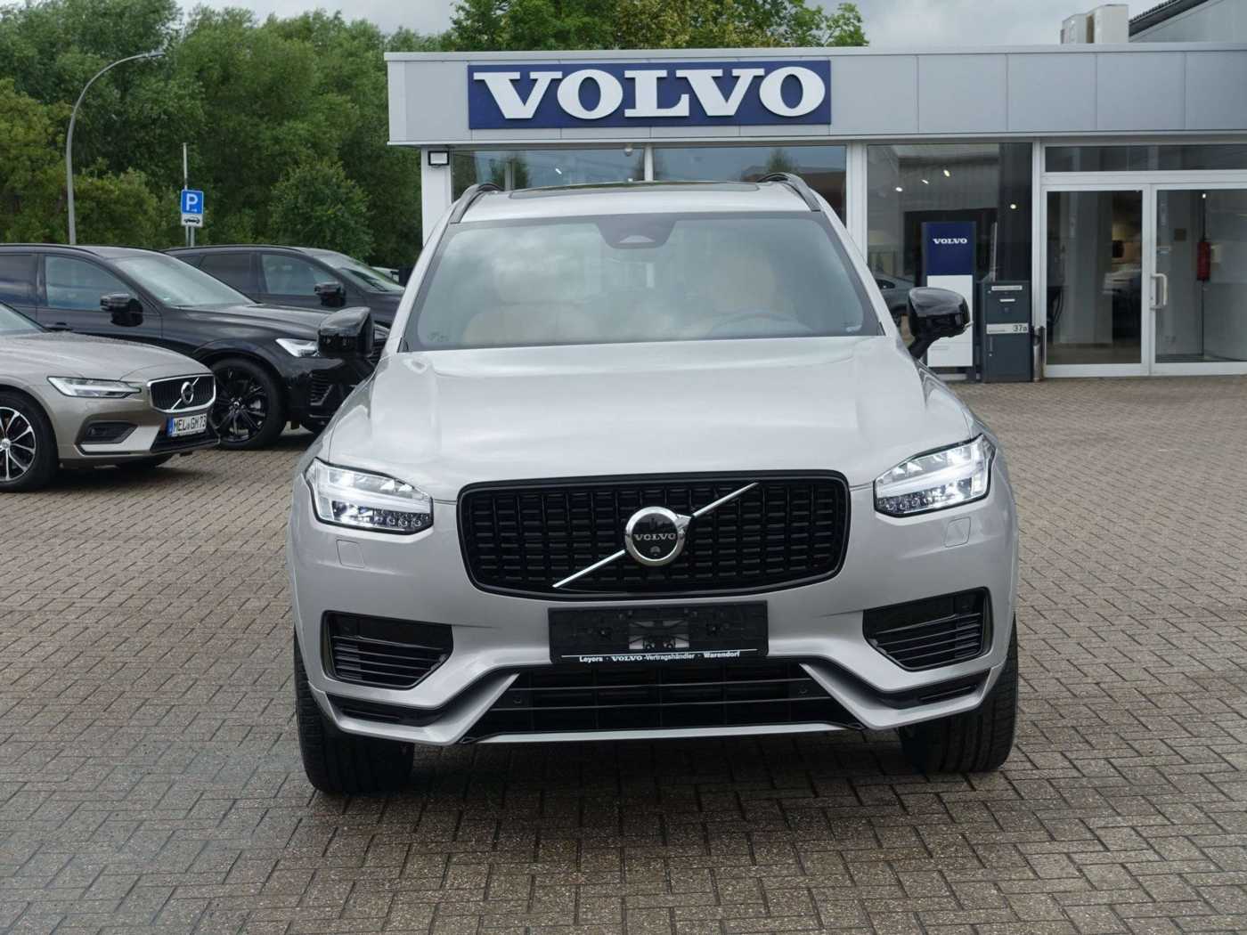 Volvo  Plus Dark T8 AWD /FourC/AHK/Pano/360°Cam
