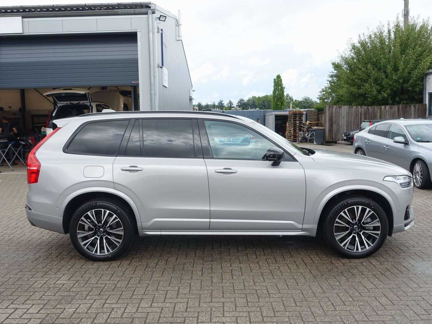 Volvo  Plus Dark T8 AWD /FourC/AHK/Pano/360°Cam