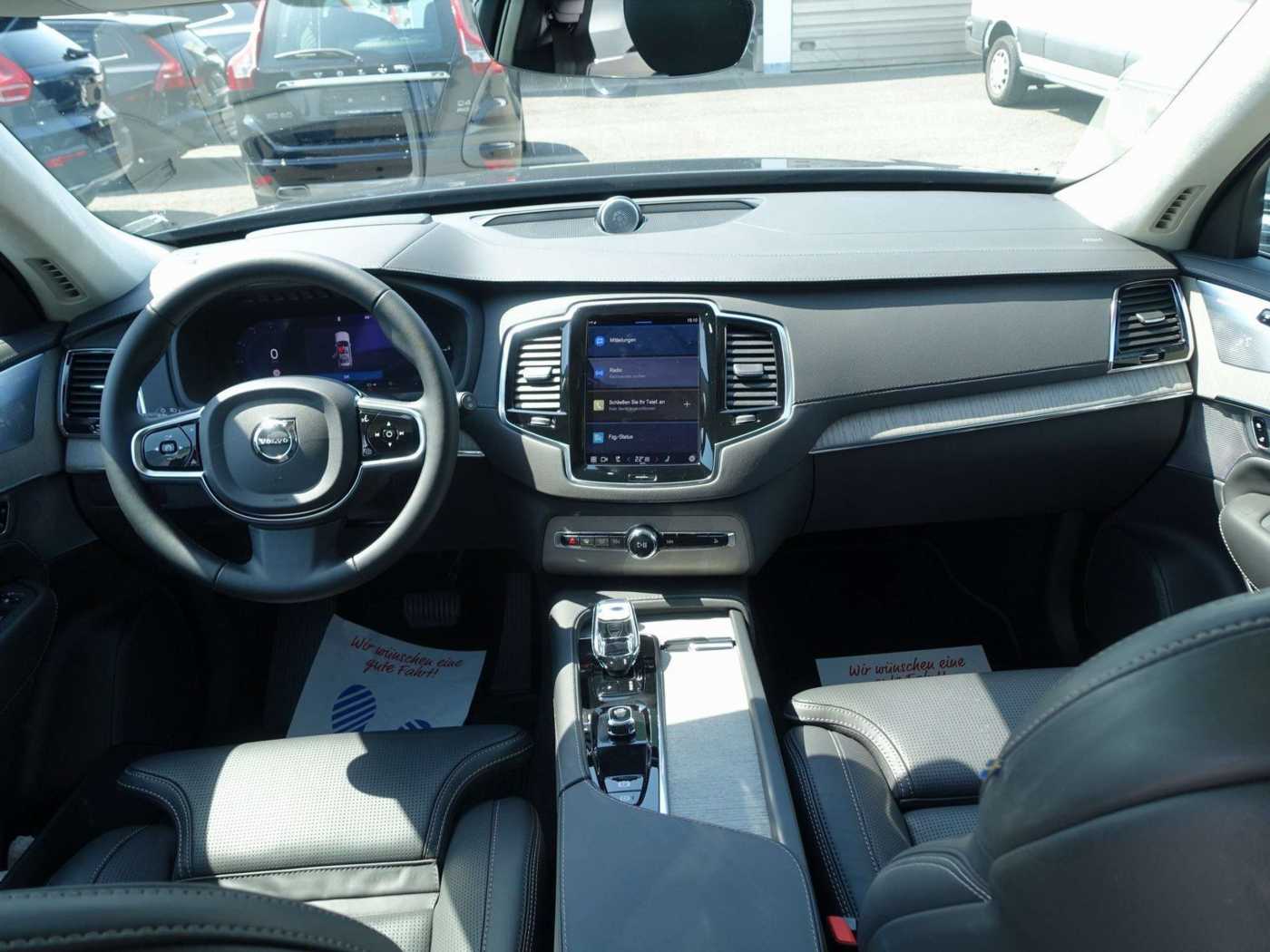 Volvo  Ultra Dark T8 AWD Plug-in Hybrid B&W/360°KA
