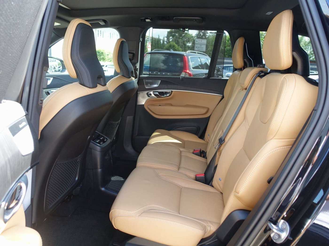 Volvo  Plus Bright T8 Recharge AWD B&W/LUFT/AHK