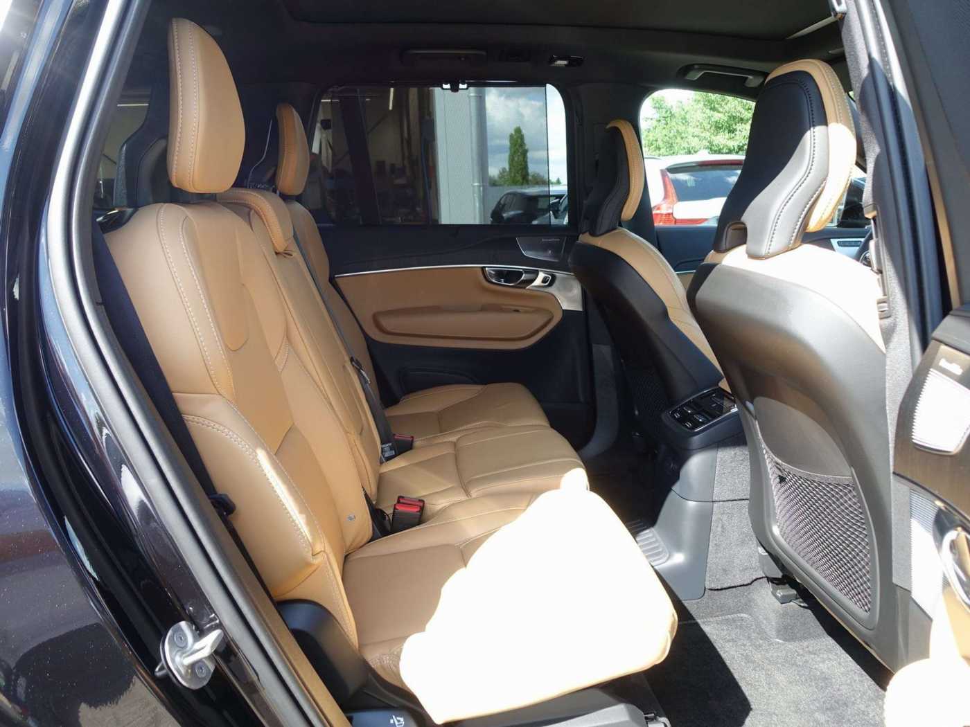 Volvo  Plus Bright T8 Recharge AWD B&W/LUFT/AHK