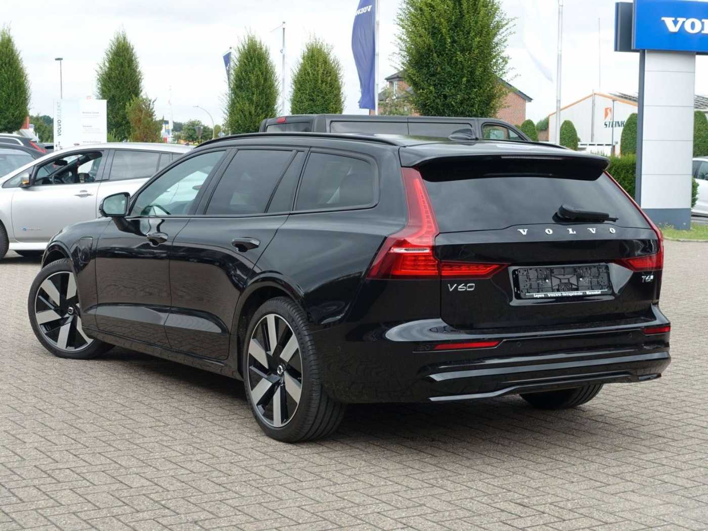 Volvo  Plus T6 AWD Plug-in Hybrid/Pano/360°/AHK