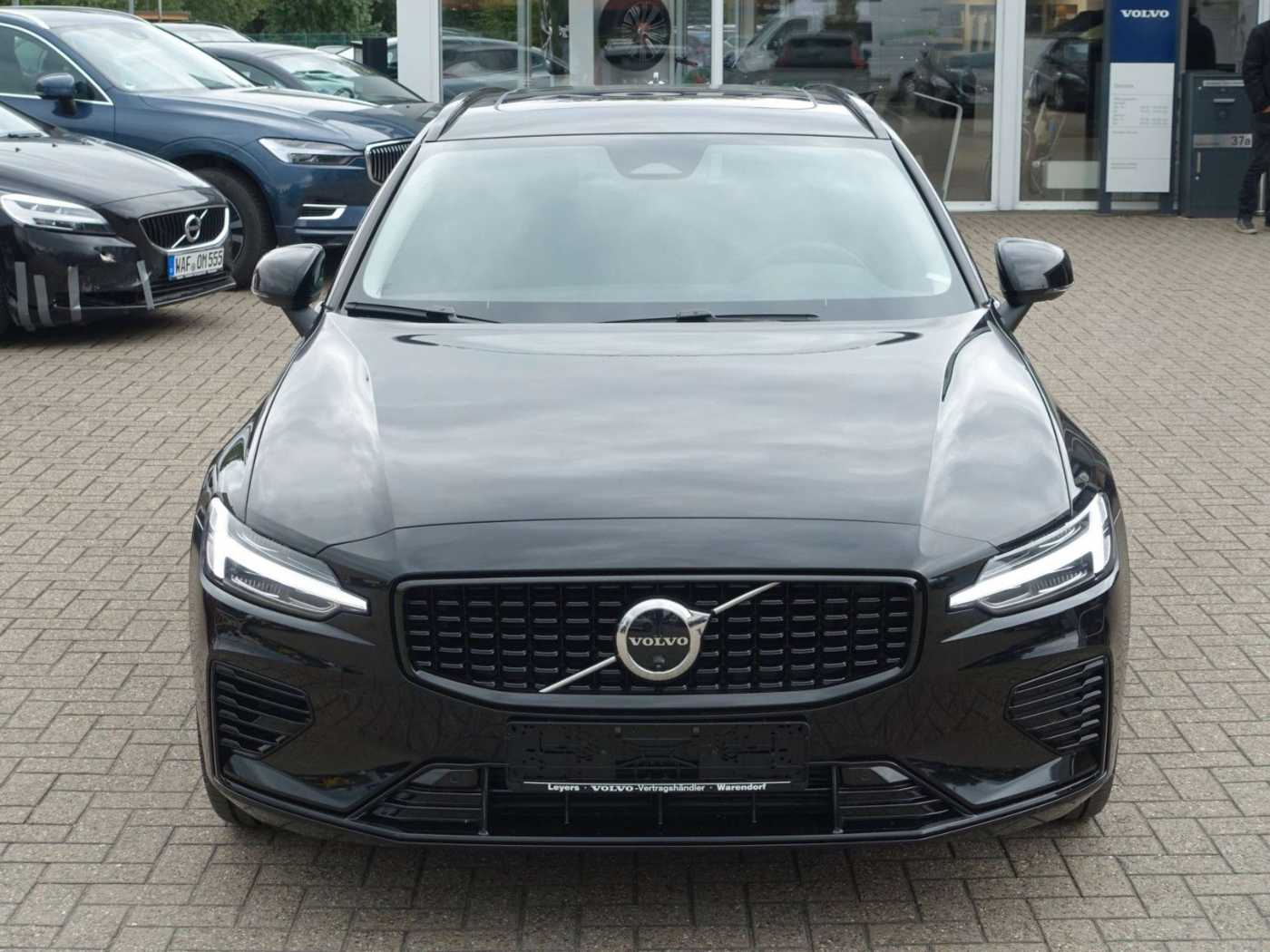 Volvo  Plus T6 AWD Plug-in Hybrid/Pano/360°/AHK