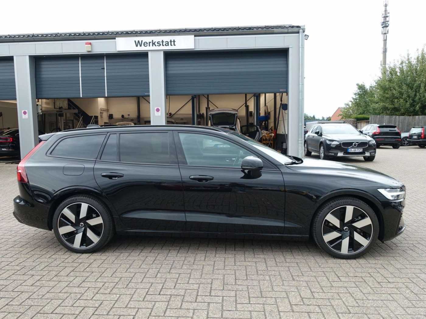 Volvo  Plus T6 AWD Plug-in Hybrid/Pano/360°/AHK