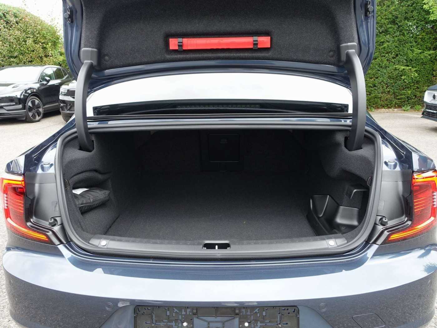 Volvo  Recharge Ultimate Dark T8 AWD B&W/PANO/LUFT