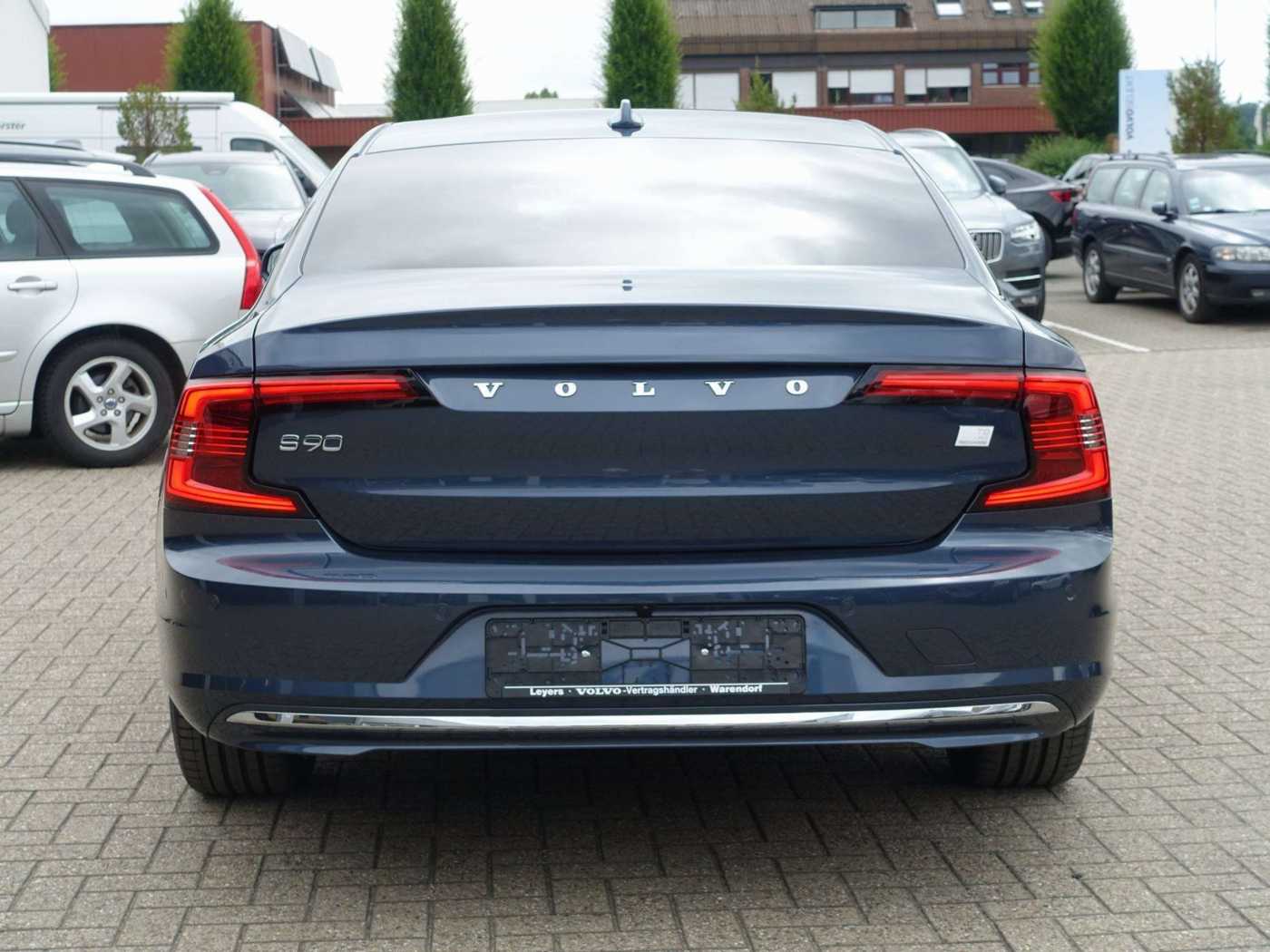 Volvo  Recharge Ultimate Dark T8 AWD B&W/PANO/LUFT