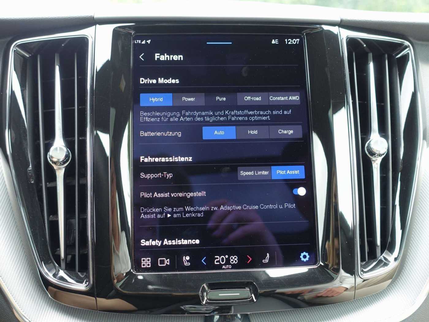 Volvo  Recharge Plus Dark T8 AWD PANO/AHK/BLIS/KAM