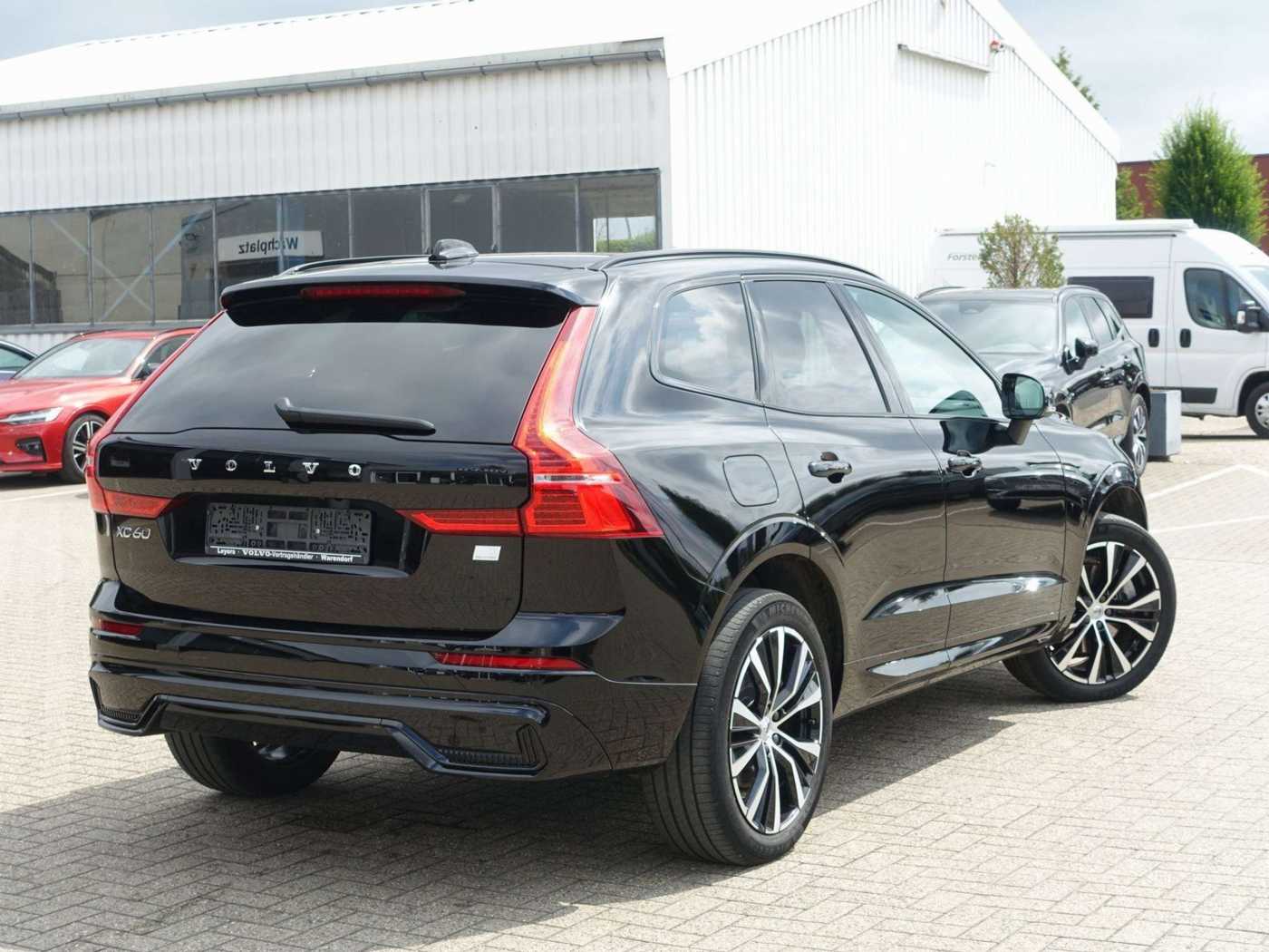 Volvo  Recharge Plus Dark T8 AWD PANO/AHK/BLIS/KAM