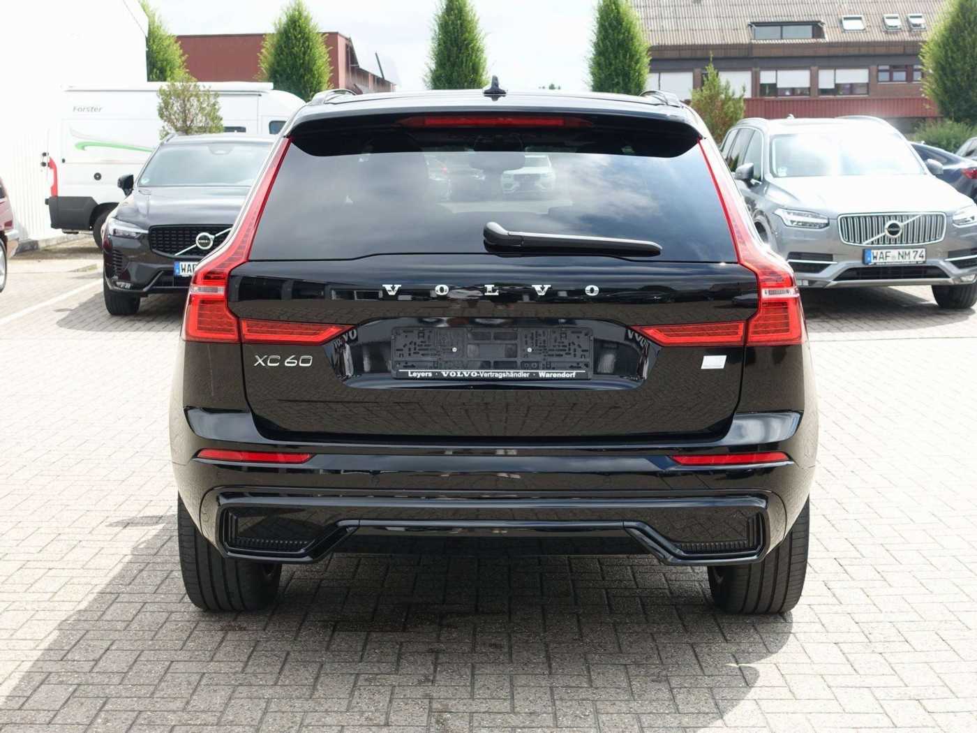 Volvo  Recharge Plus Dark T8 AWD PANO/AHK/BLIS/KAM