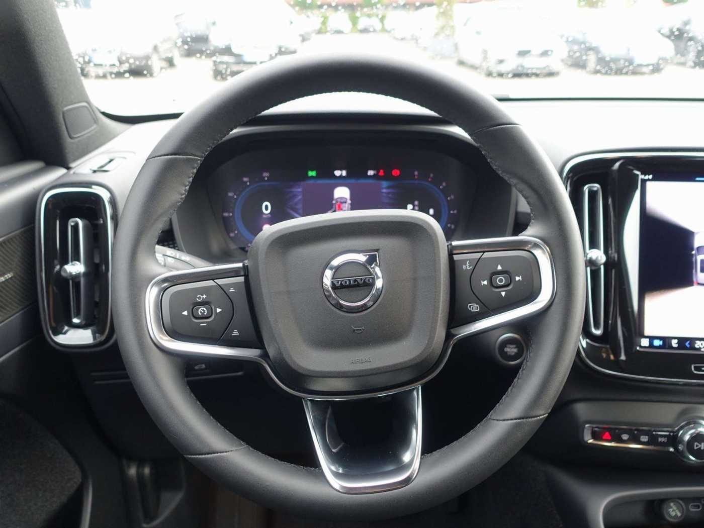 Volvo  B3 Plus Dark/360°Cam/AHK/Memory/BLIS/LED