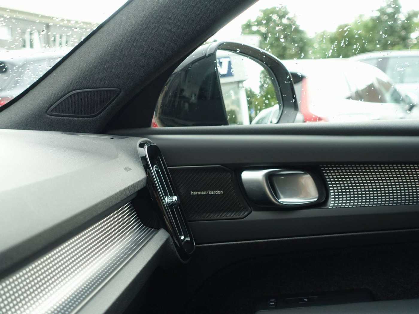 Volvo  B3 Plus Dark/360°Cam/AHK/Memory/BLIS/LED