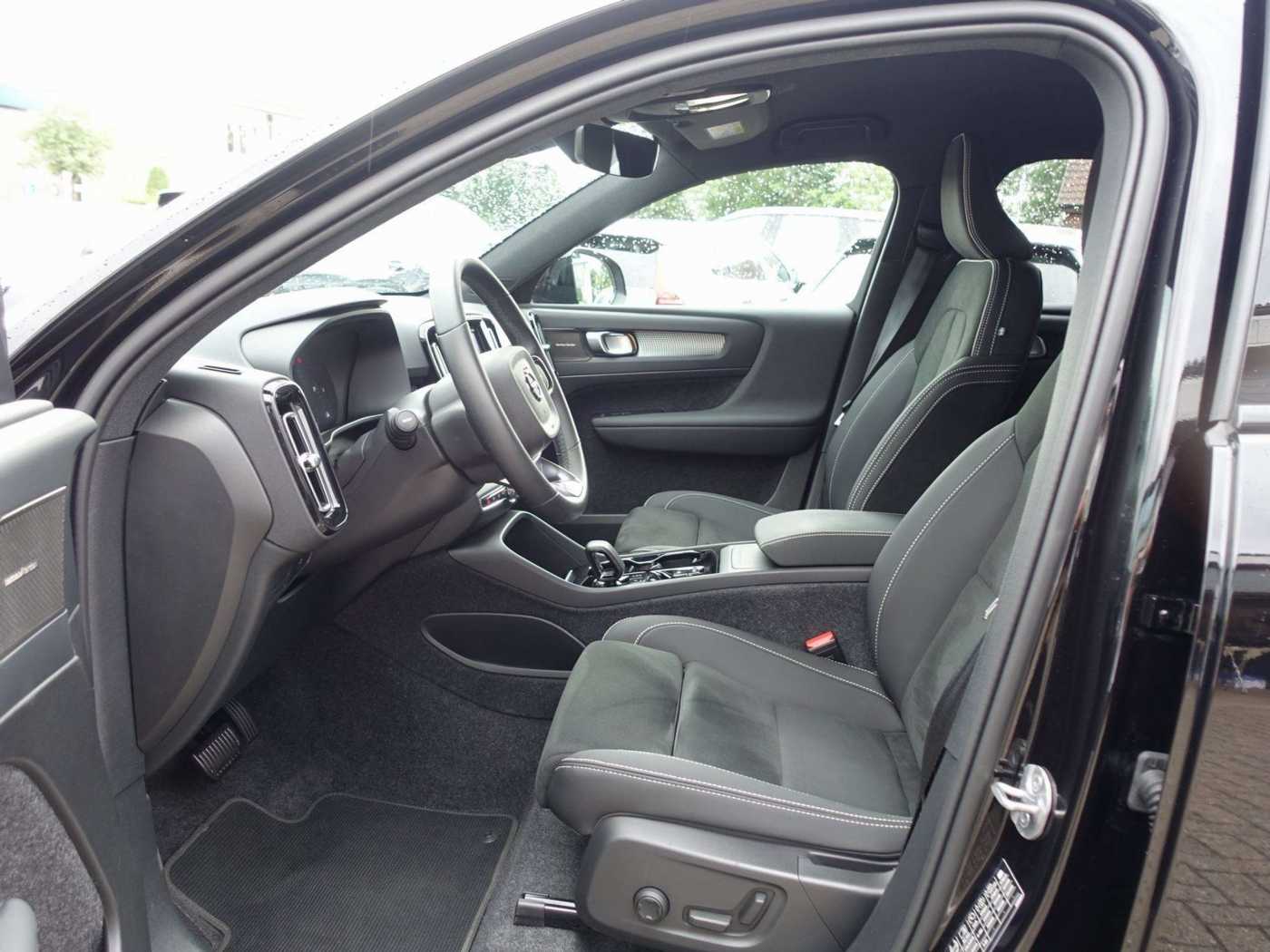 Volvo  B3 Plus Dark/360°Cam/AHK/Memory/BLIS/LED