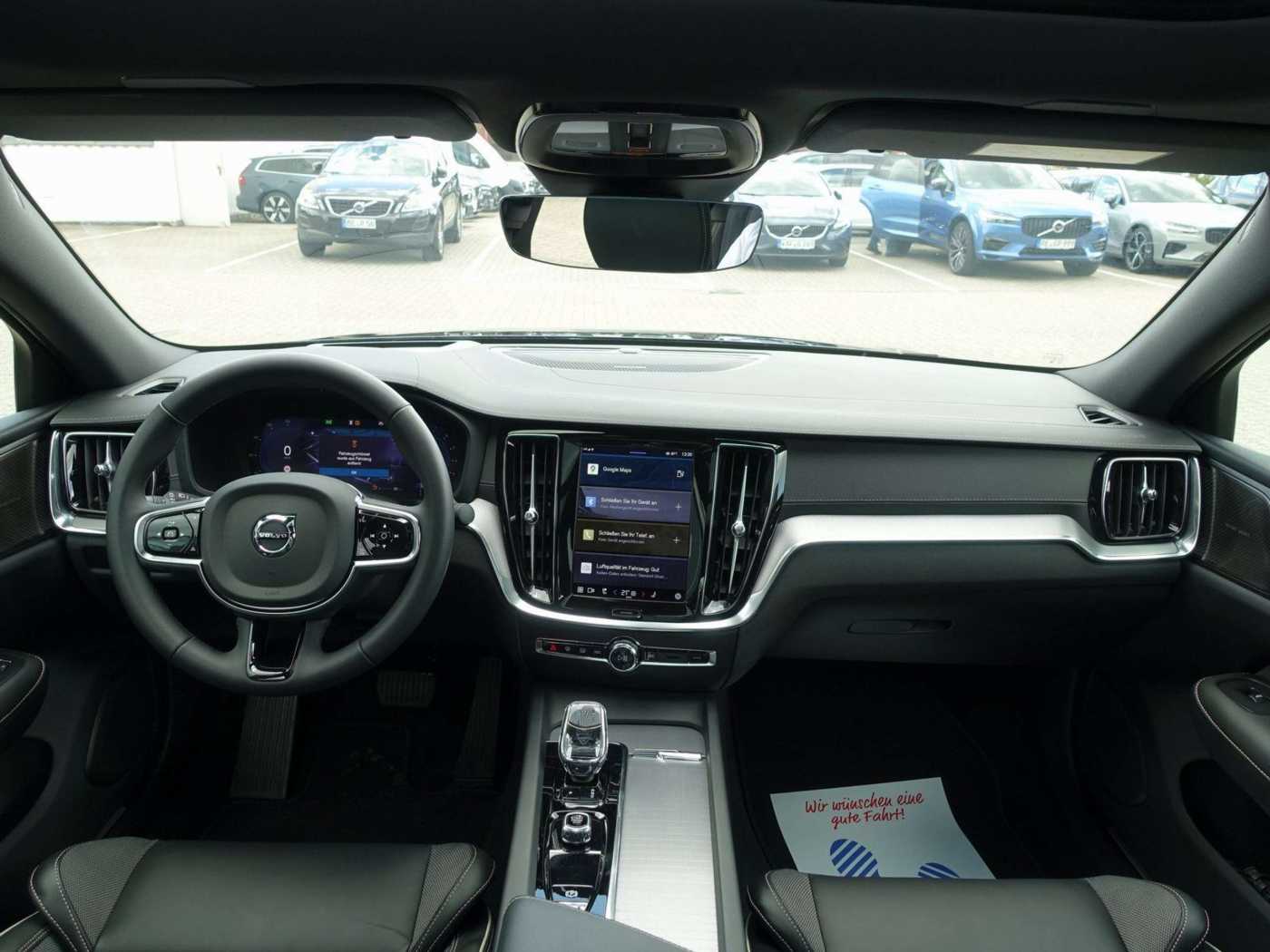 Volvo  Ultimate Dark B5 AWD Benzin PANO/HUD/BLIS