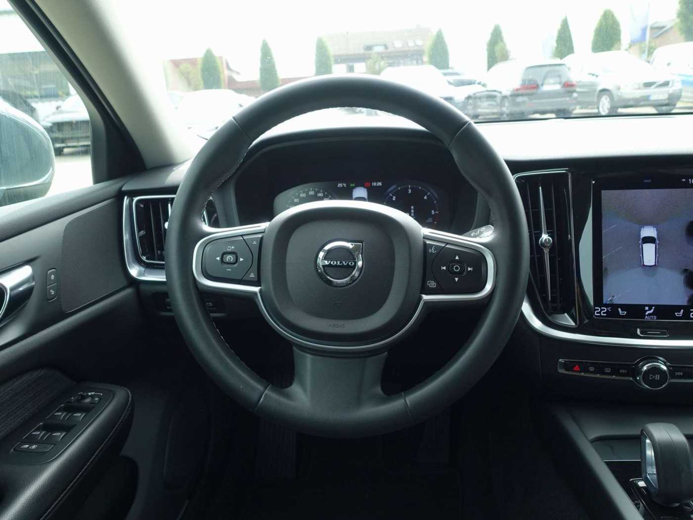 Volvo  V 60 D3 Momentum/360°Cam/BLIS/Sitzhz. /Intellis.