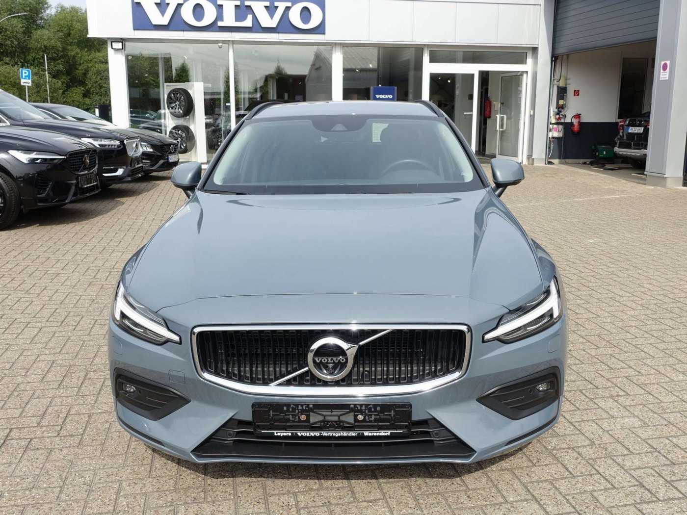 Volvo  V 60 D3 Momentum/360°Cam/BLIS/Sitzhz. /Intellis.