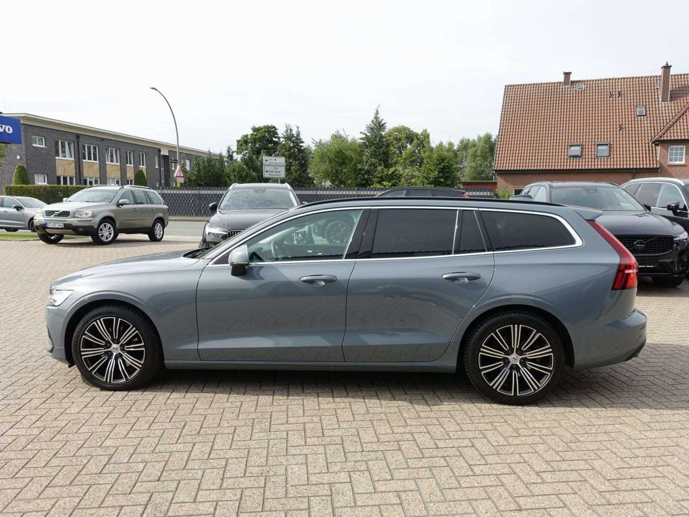 Volvo  V 60 D3 Momentum/360°Cam/BLIS/Sitzhz. /Intellis.