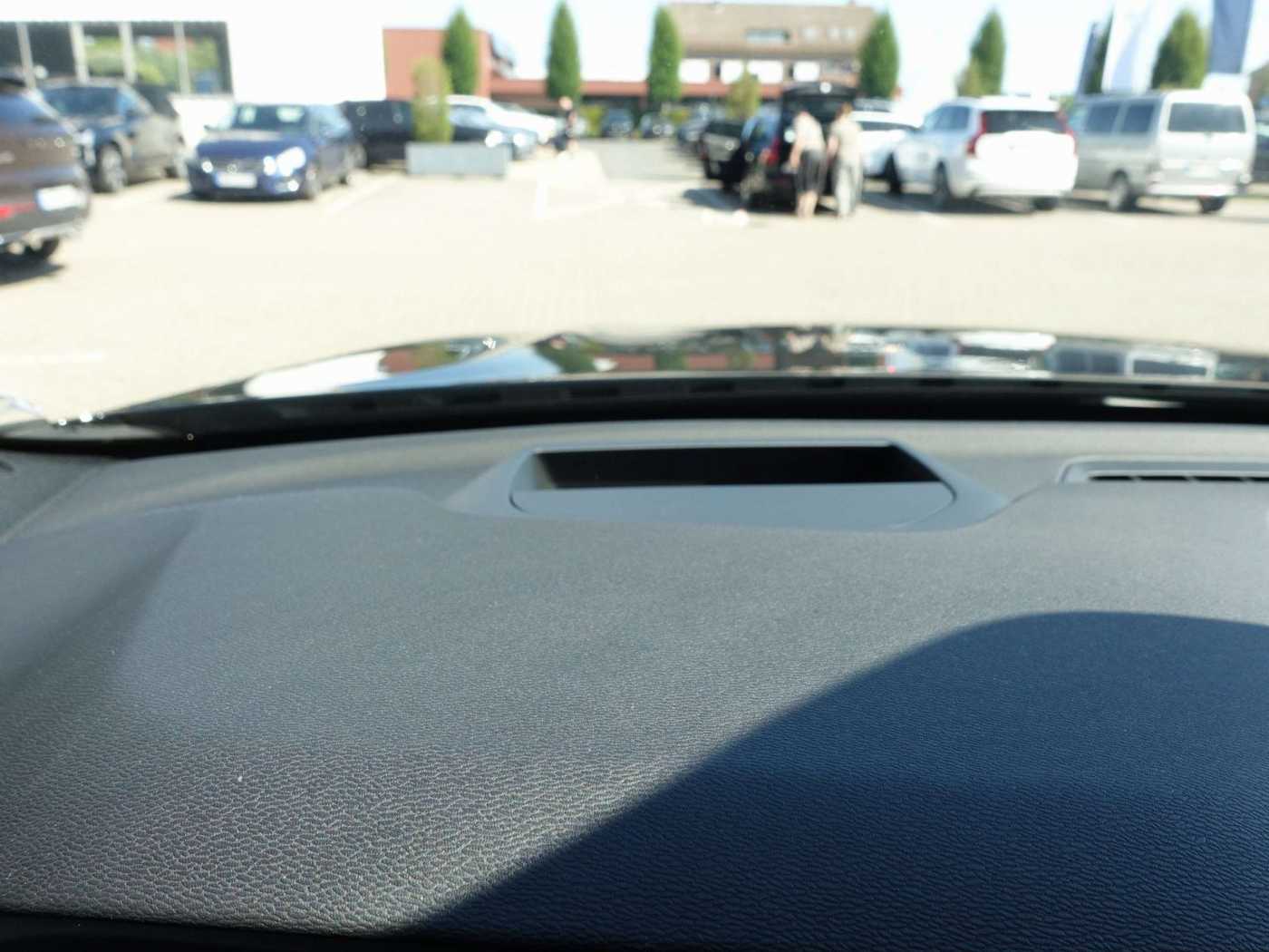 Volvo  Black Edition Plus T8 AWD/HeadUP/360°/B&W
