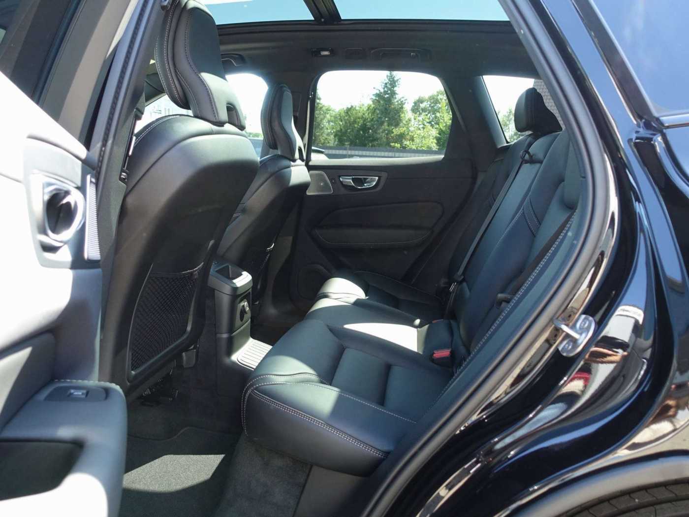 Volvo  Black Edition Plus T8 AWD/HeadUP/360°/B&W