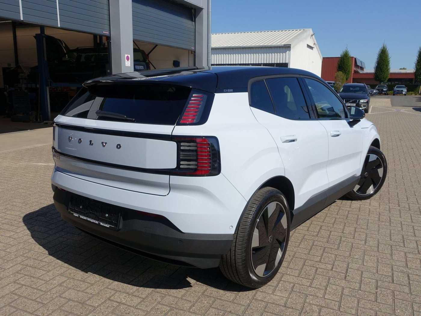 Volvo  Ultra, Single Motor Extended Range/360°/H&K