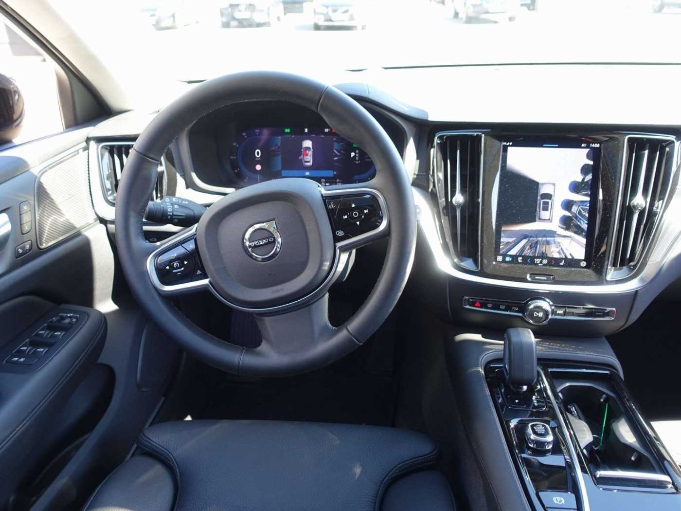 Volvo  Ultra T6 AWD/H&K/HeadUP/360°/BLIS/Memory