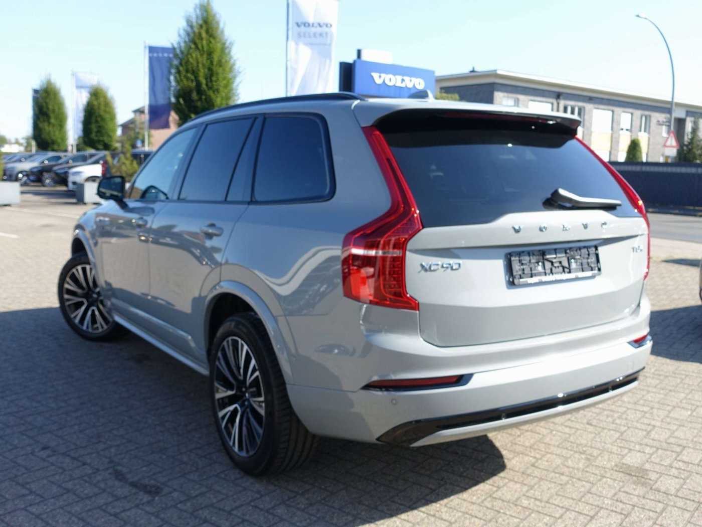Volvo  Ultra Dark T8 AWD/360°/B&W/HeadUP/Pano