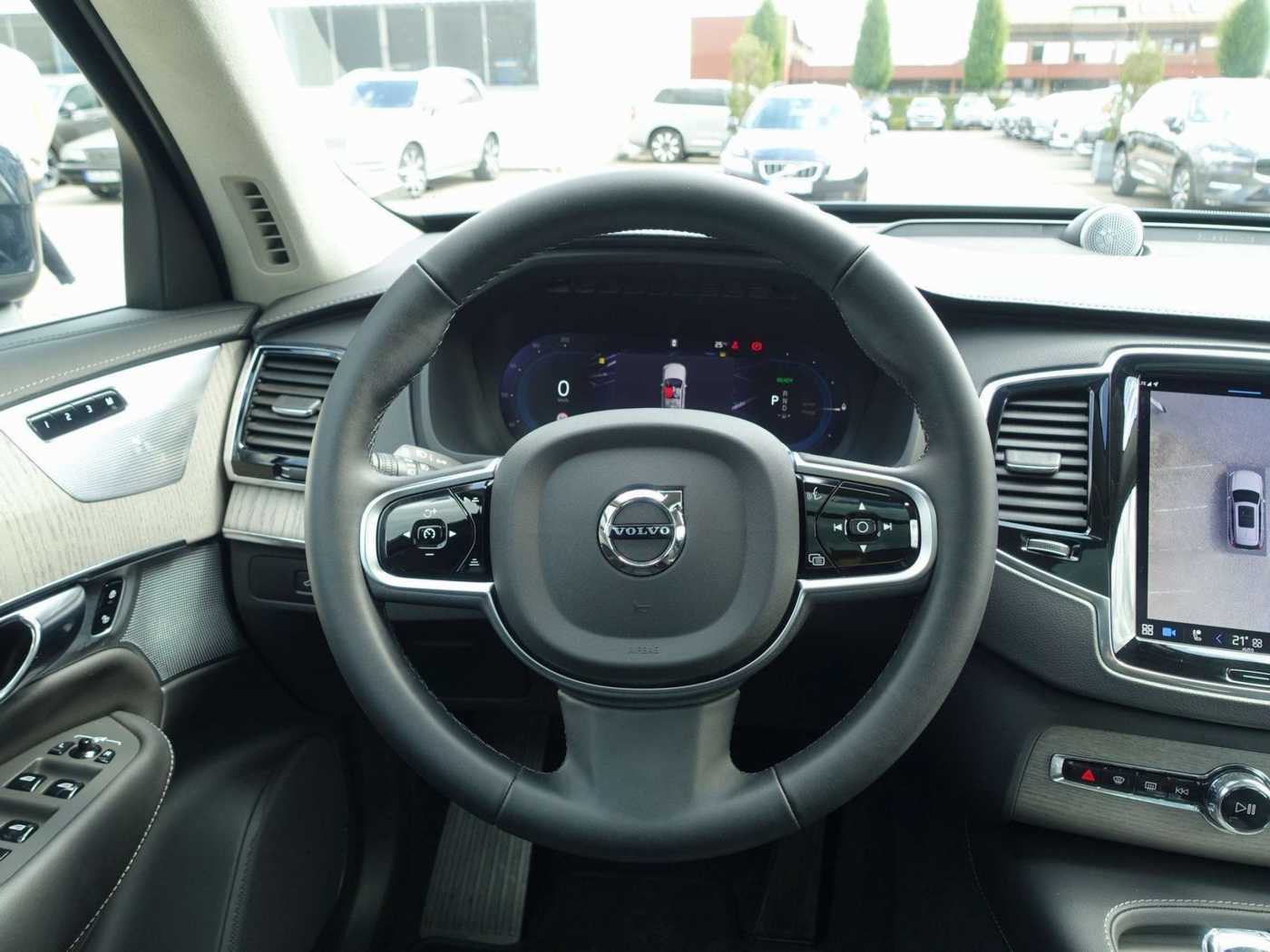 Volvo  Ultra, T8 AWD/360°/Pano/BLIS/FourC/B&W