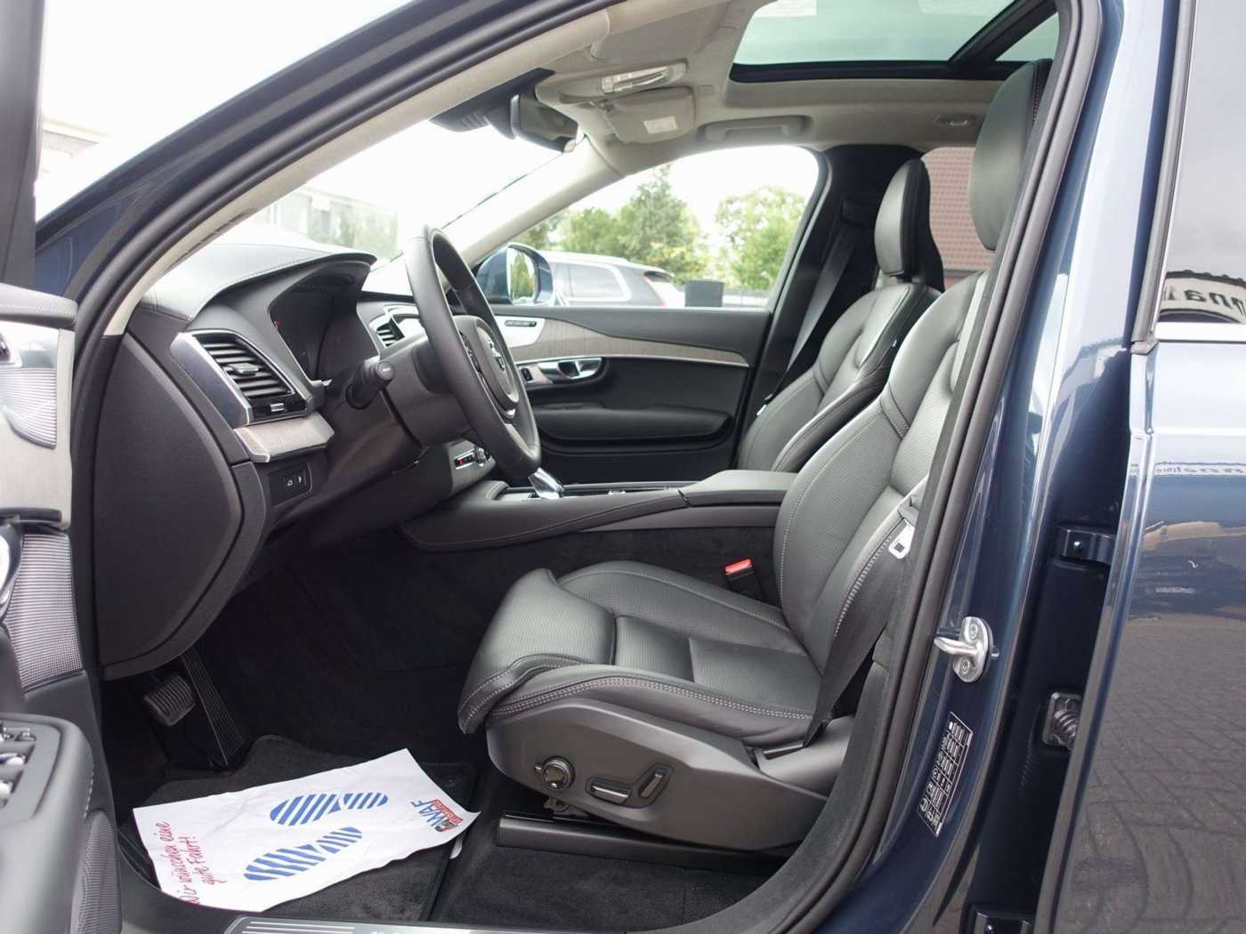 Volvo  Ultra, T8 AWD/FourC/Pano/360°/BLIS/Massage