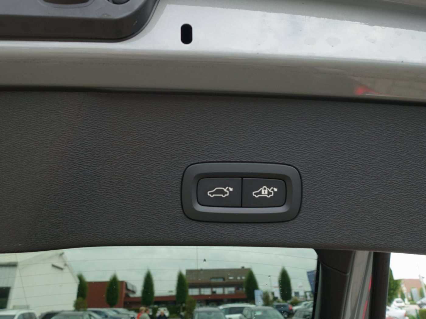Volvo  Recharge Plus Twin Motor/BLIS/Kamera/Lenkhz.
