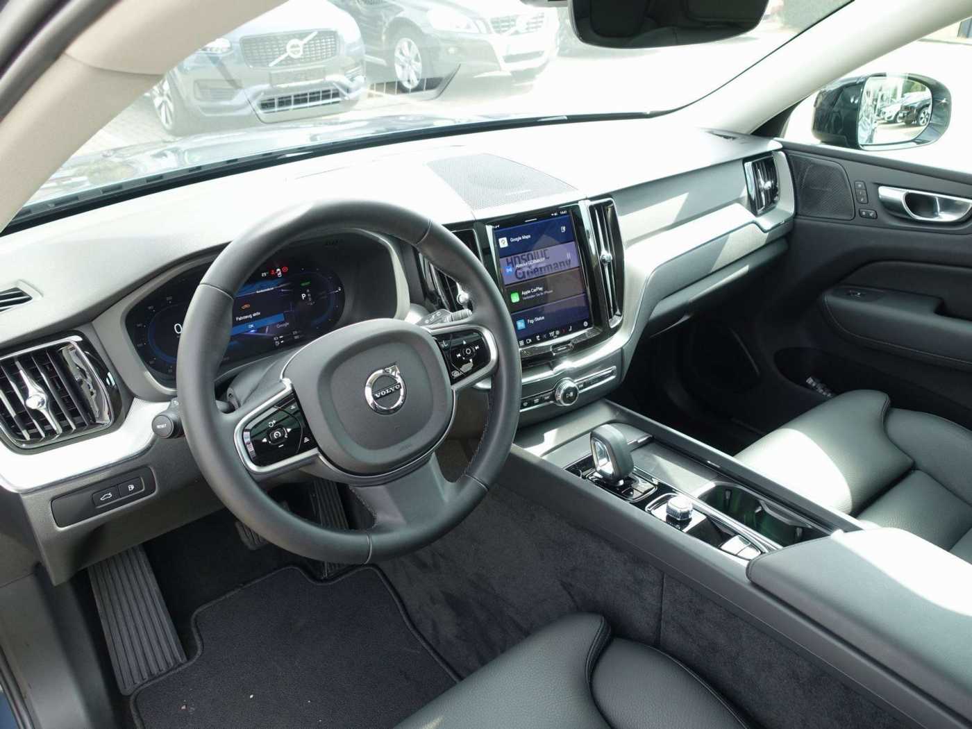 Volvo  Plus Dark T6 AWD Plug-in Hybrid 360°/BLIS