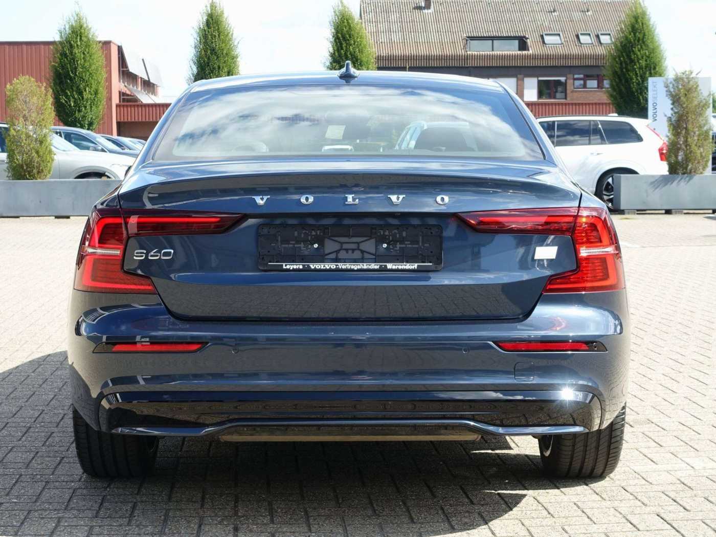 Volvo  Recharge Ultimate Dark T8 AWD 360°/B&W/HUD