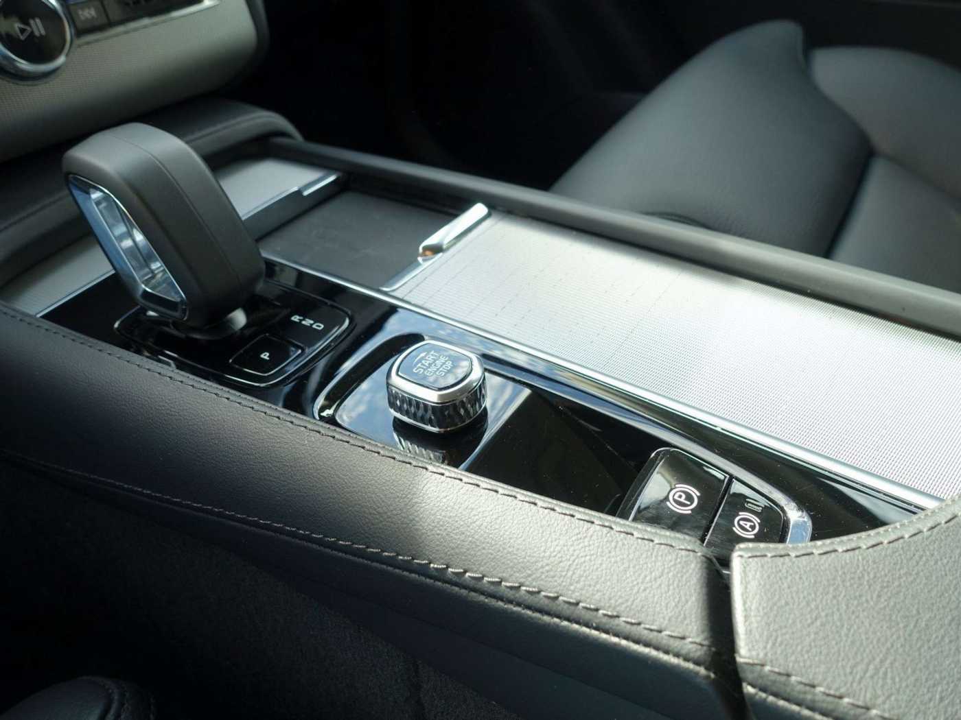 Volvo  Plus T8 AWD/Memory/Kamera/H&K/BLIS/Carplay