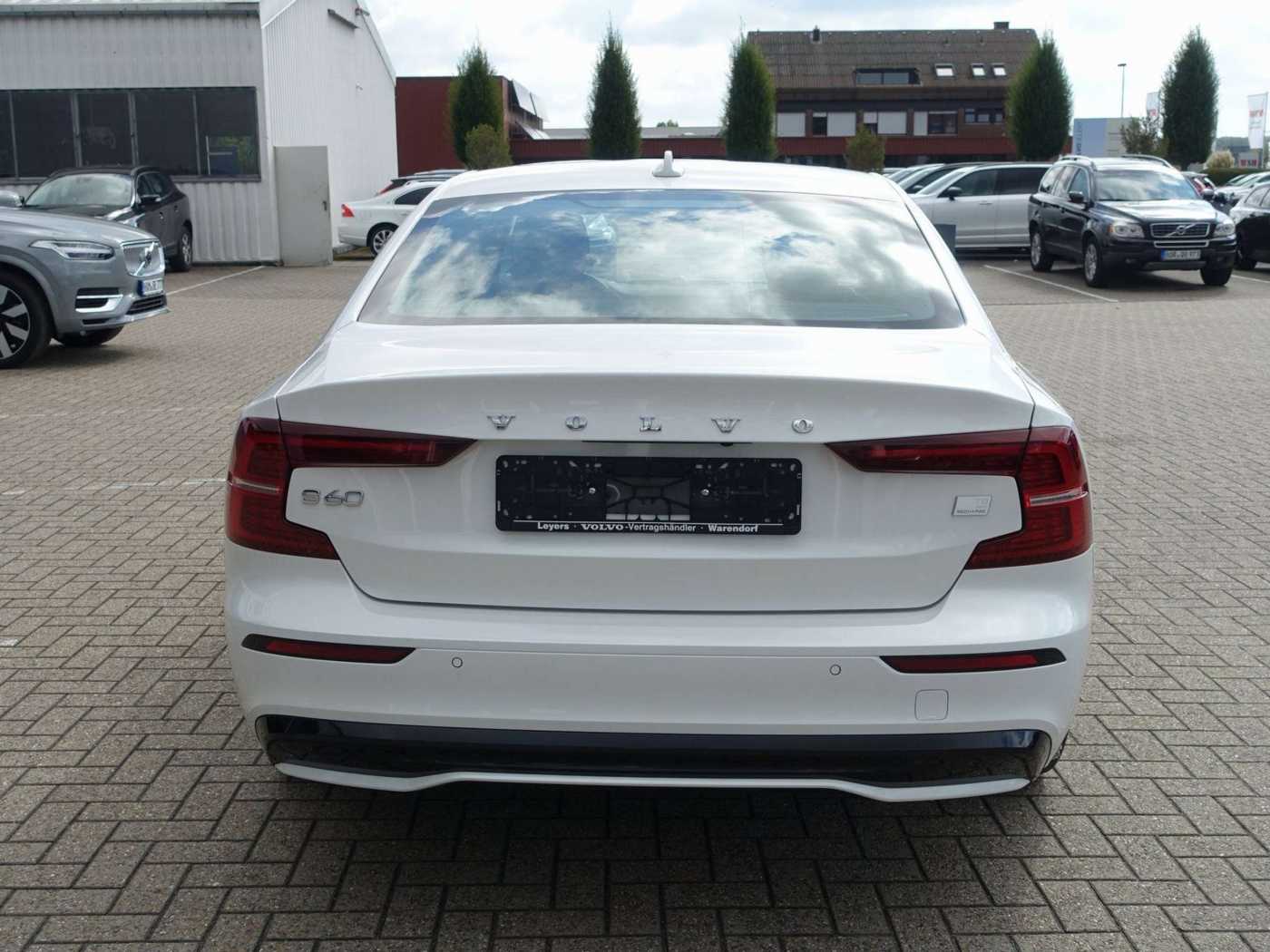 Volvo  Recharge Ultimate Dark T8 AWD HUD/B&W/PANO
