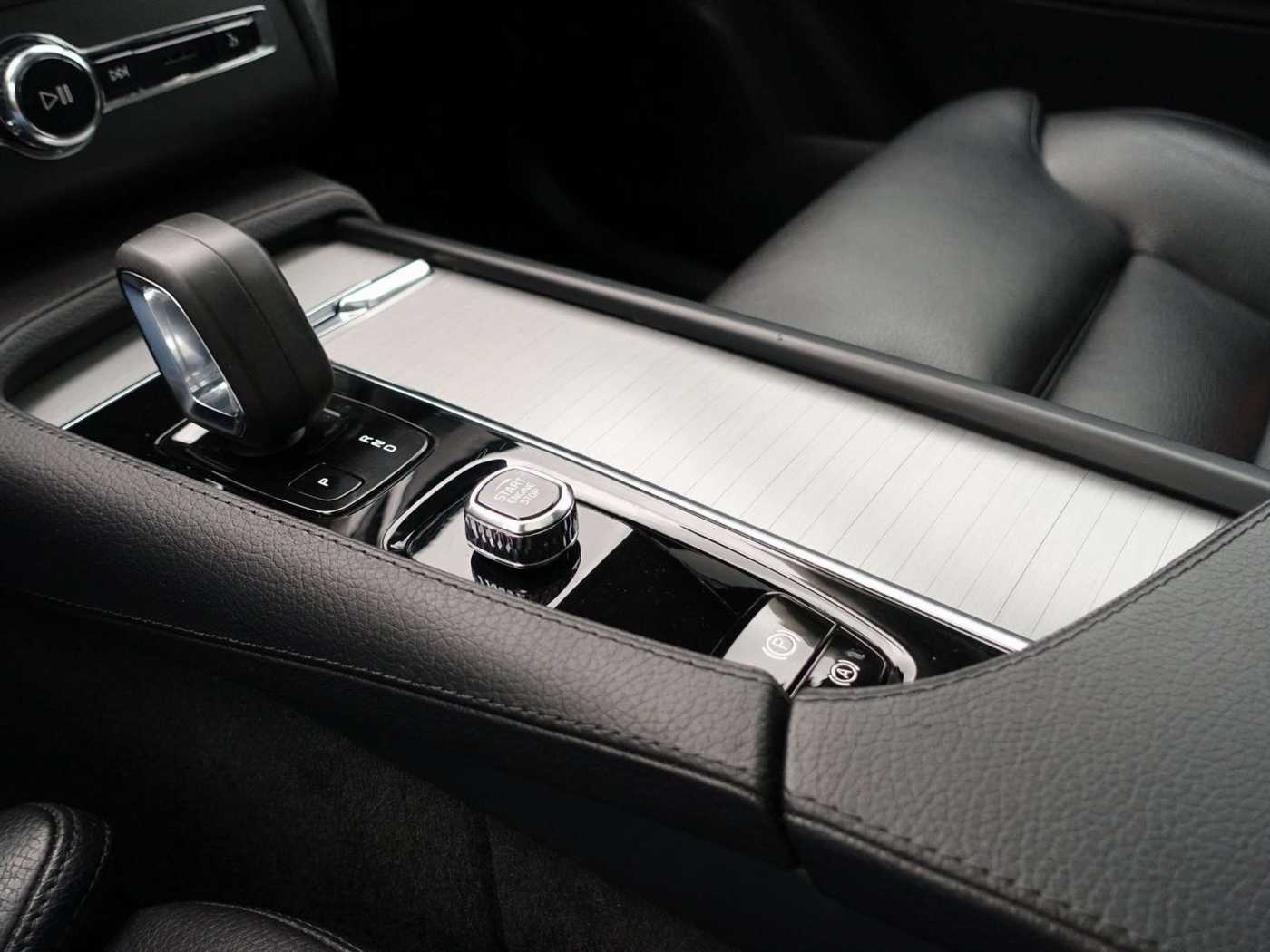 Volvo  Recharge T8 AWD Inscription/StndHz/HeadUP