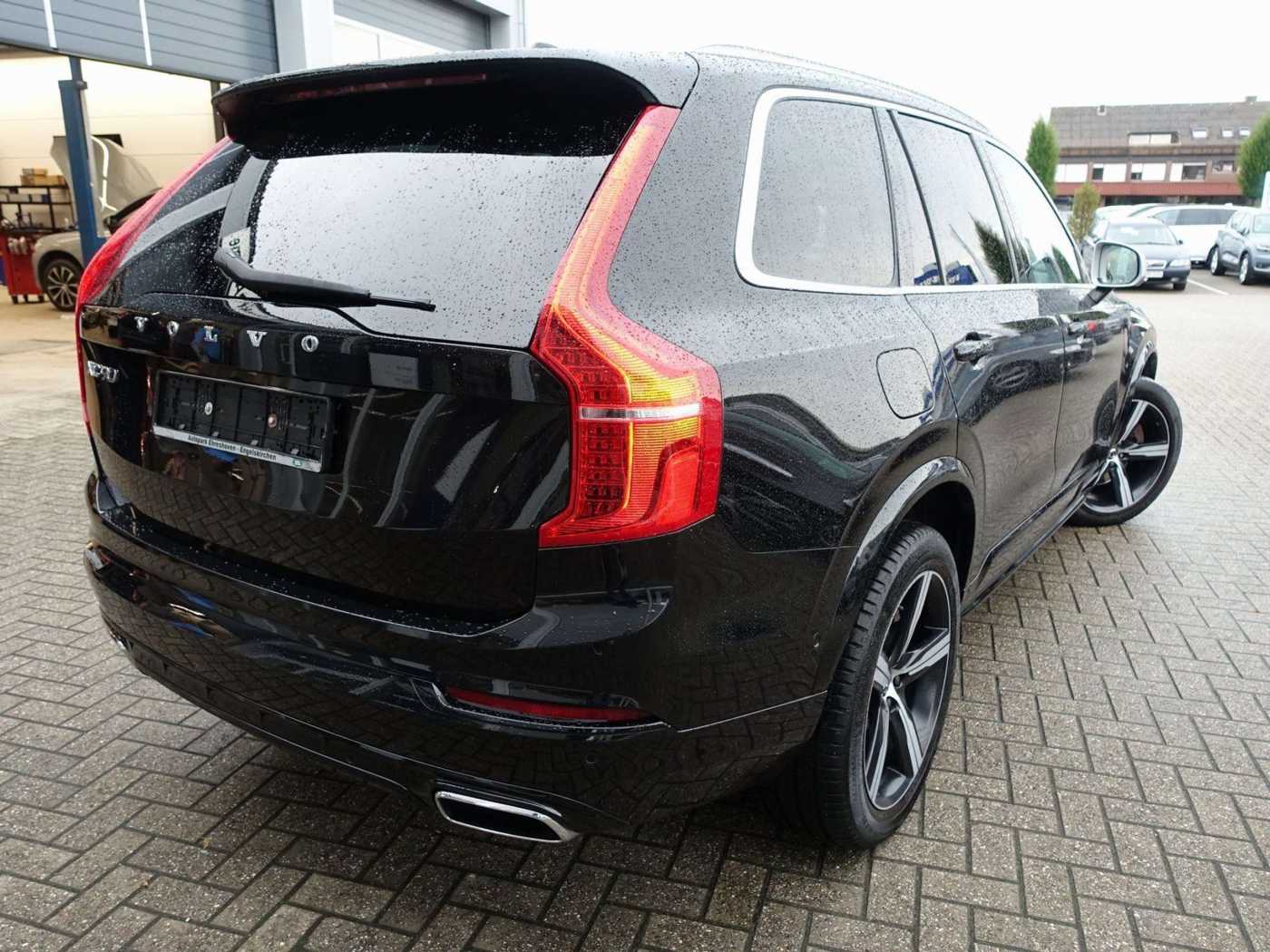 Volvo  D5 AWD R-Design/Pano/360°/AHK/FourC/BLIS