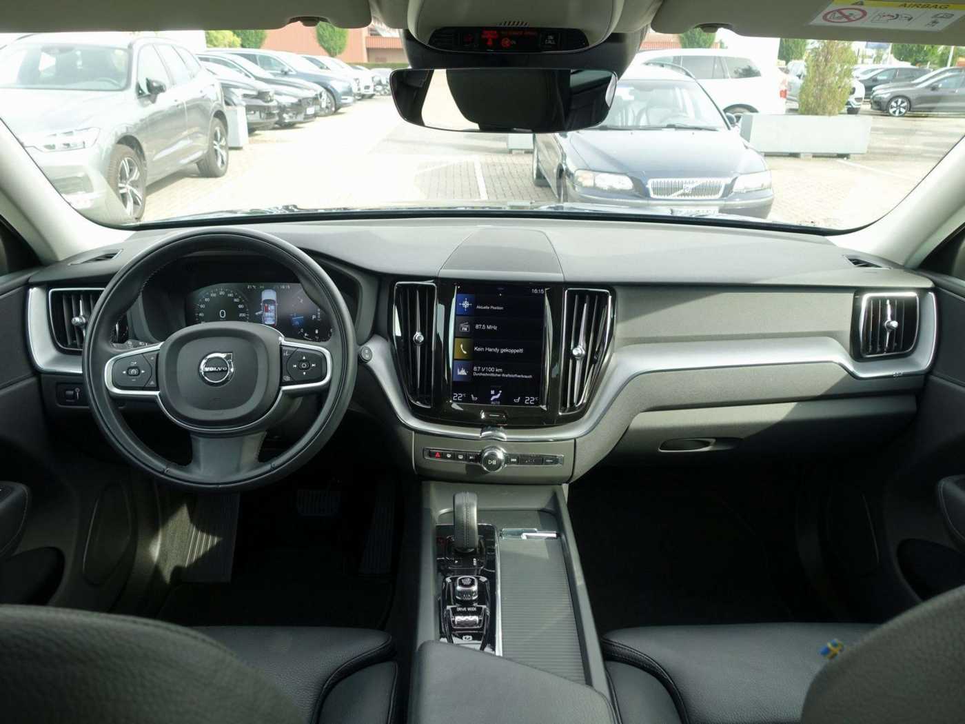 Volvo  B5 AWD Momentum Pro/Kamera/BLIS/Memory