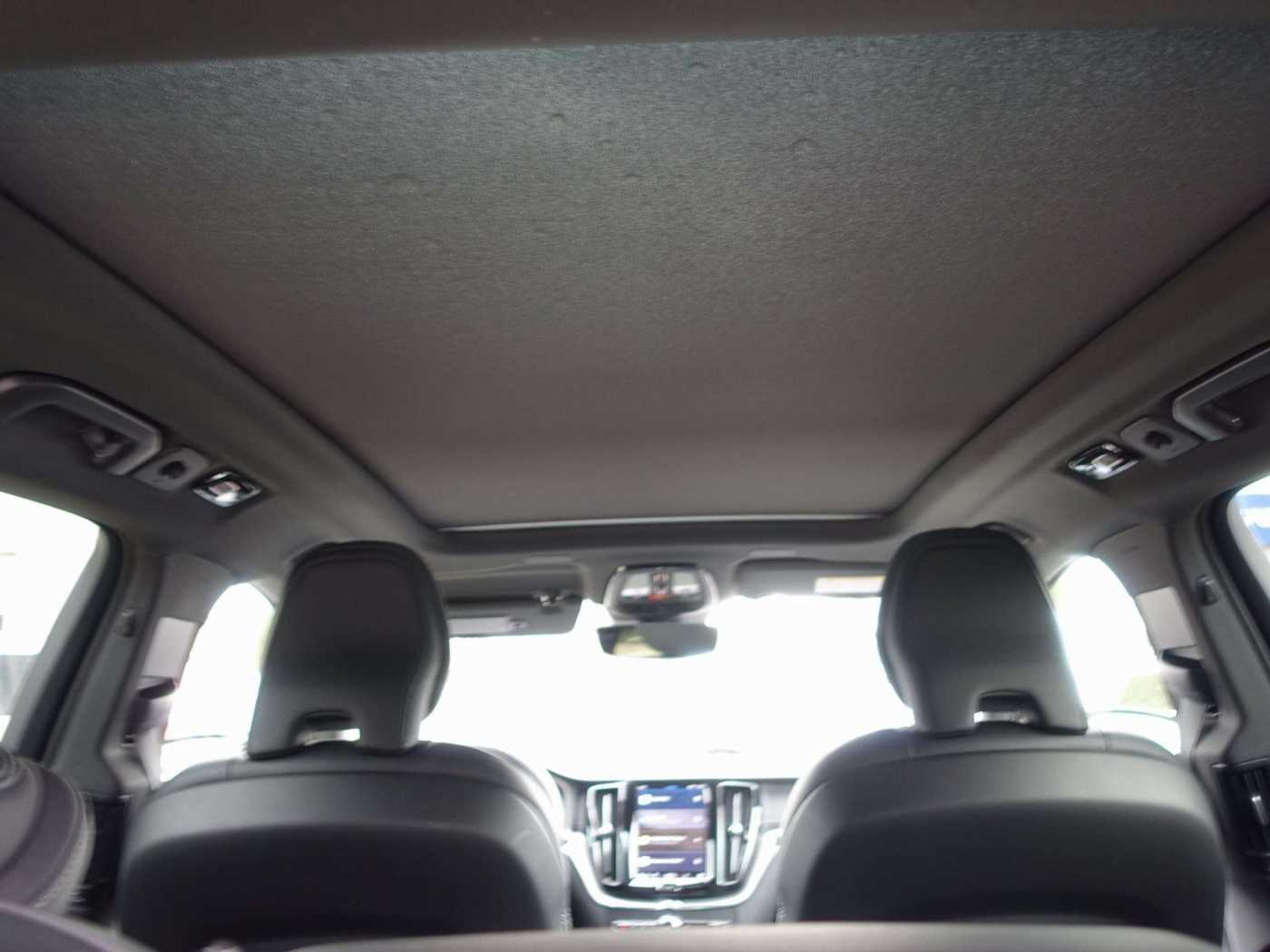 Volvo  Black Edition Ultra T8 AWD/Massage/Pano/CAM