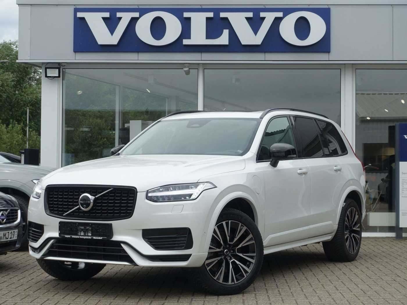 Volvo  Recharge Plus Dark T8 AWD PANO/AHK/360°/SHZ