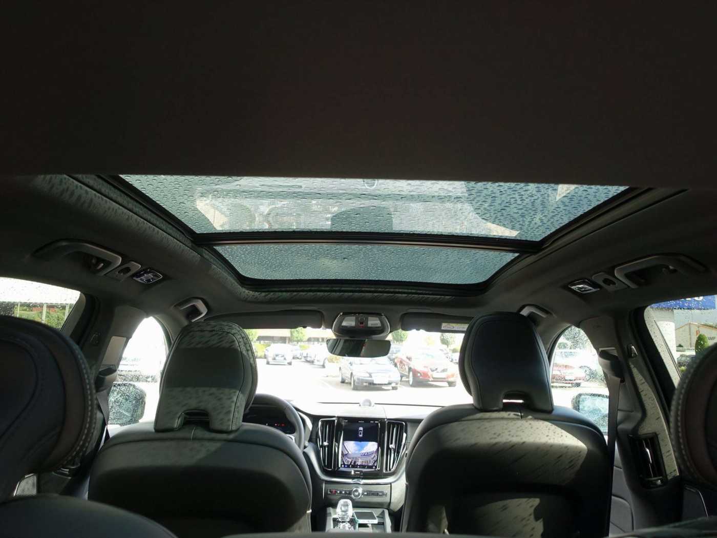 Volvo  Black Edition Ultra T8 AWD/FourC/AHK/Pano