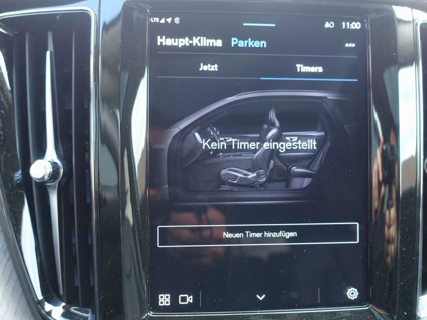 Volvo  Ultra Dark T8 AWD/ 22'/B&W/FourC/Massage